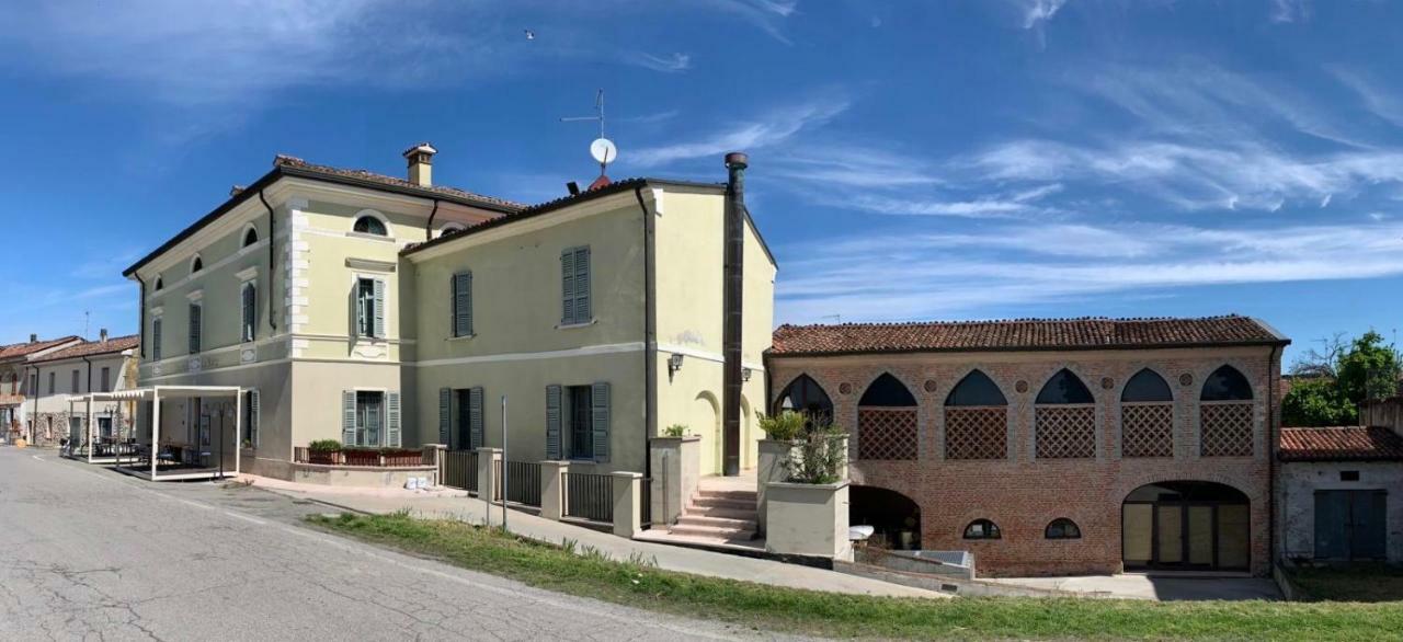 Locanda La Motta Motta Baluffi Exterior foto